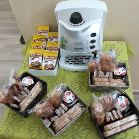 Af Service B&B Месане Екстериор снимка