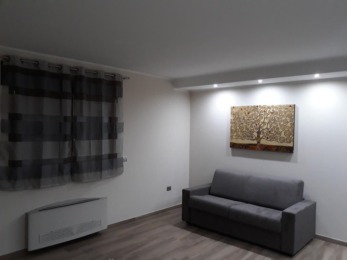 Af Service B&B Месане Екстериор снимка