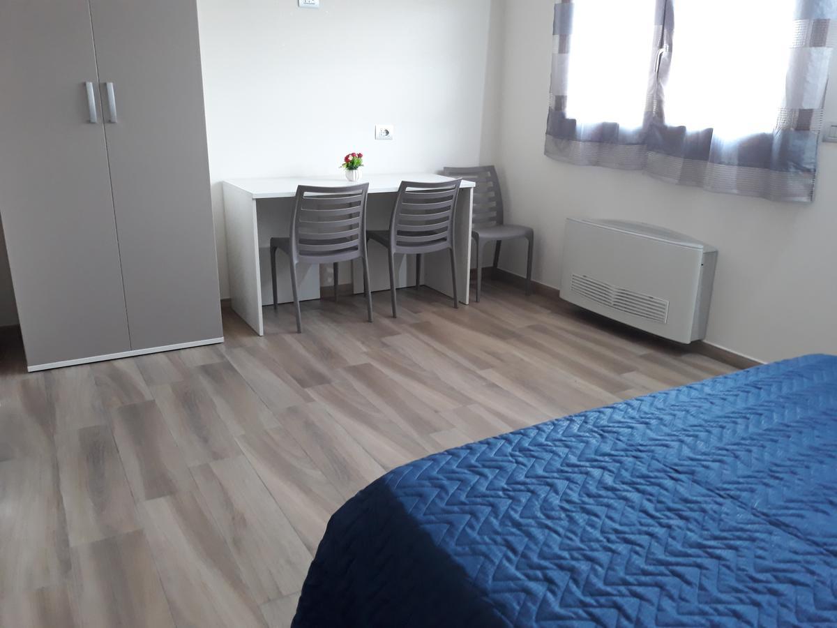 Af Service B&B Месане Екстериор снимка