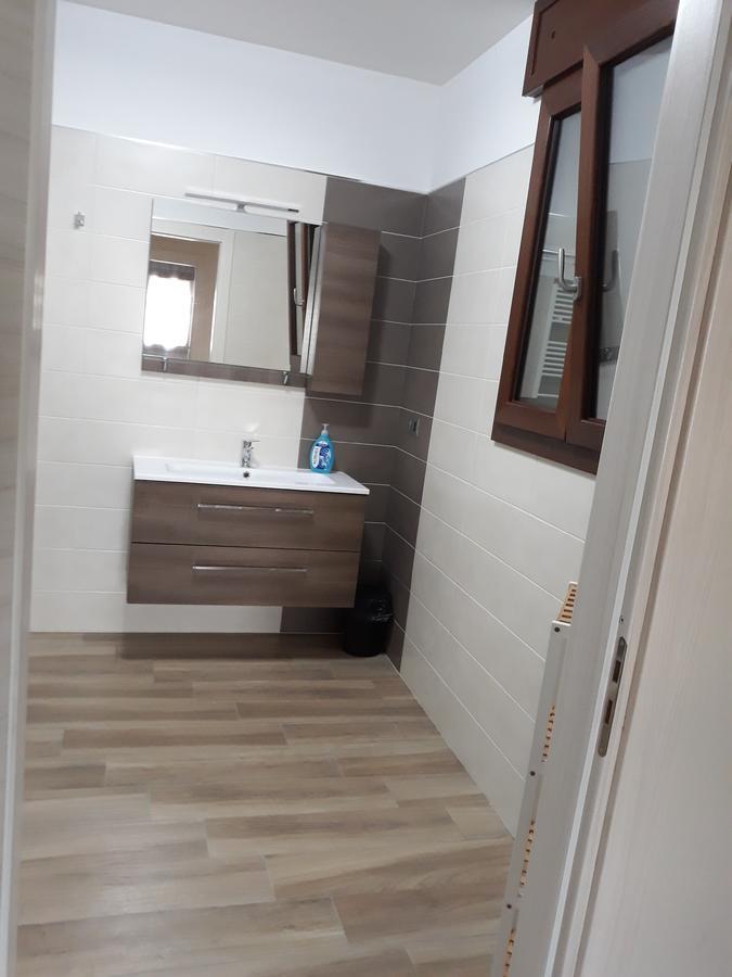 Af Service B&B Месане Екстериор снимка