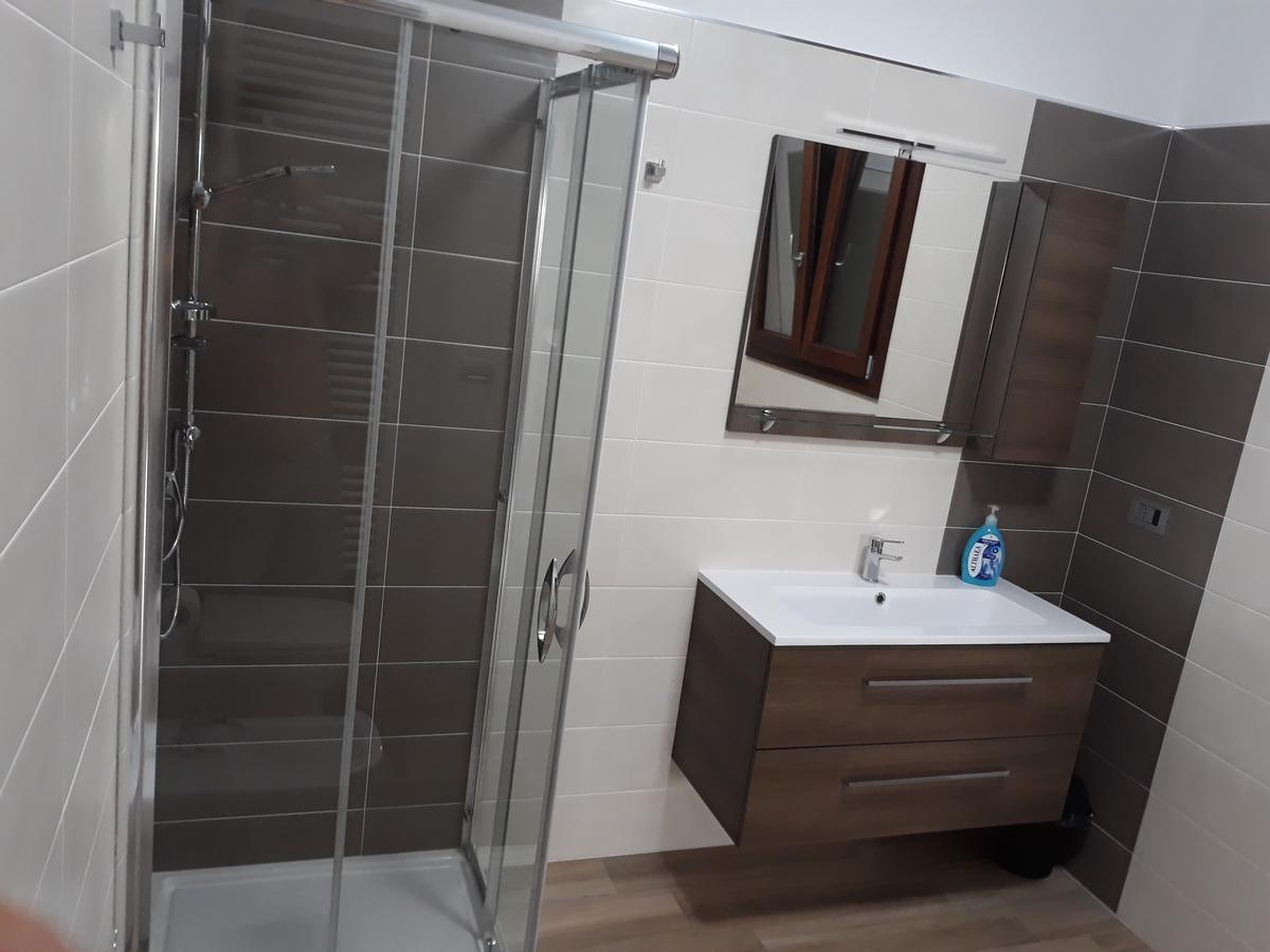 Af Service B&B Месане Екстериор снимка