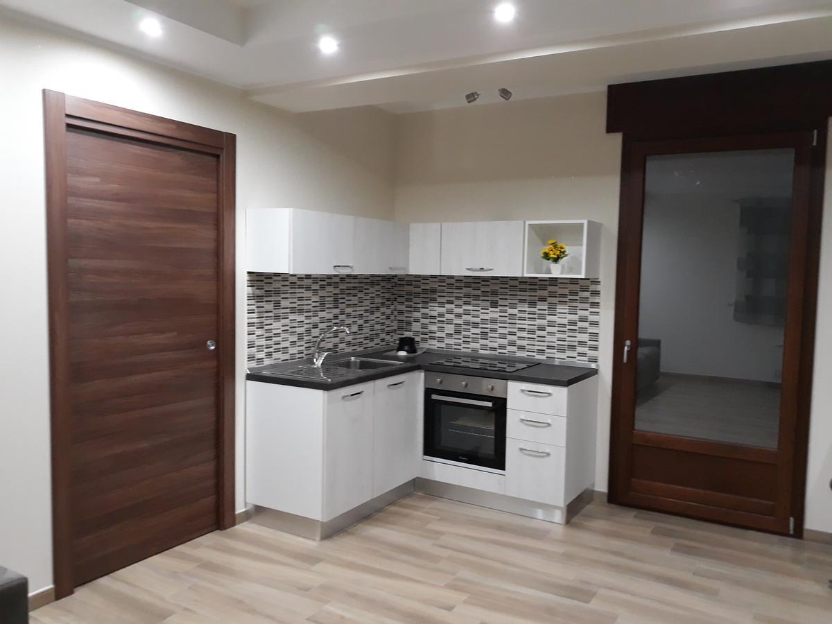 Af Service B&B Месане Екстериор снимка